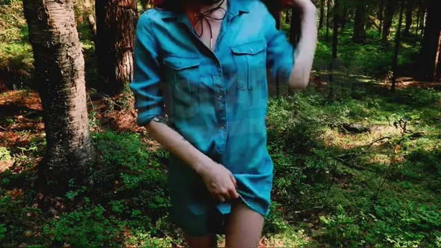 Rudowłosa Nastya ssie kutasa podczas sadzenia